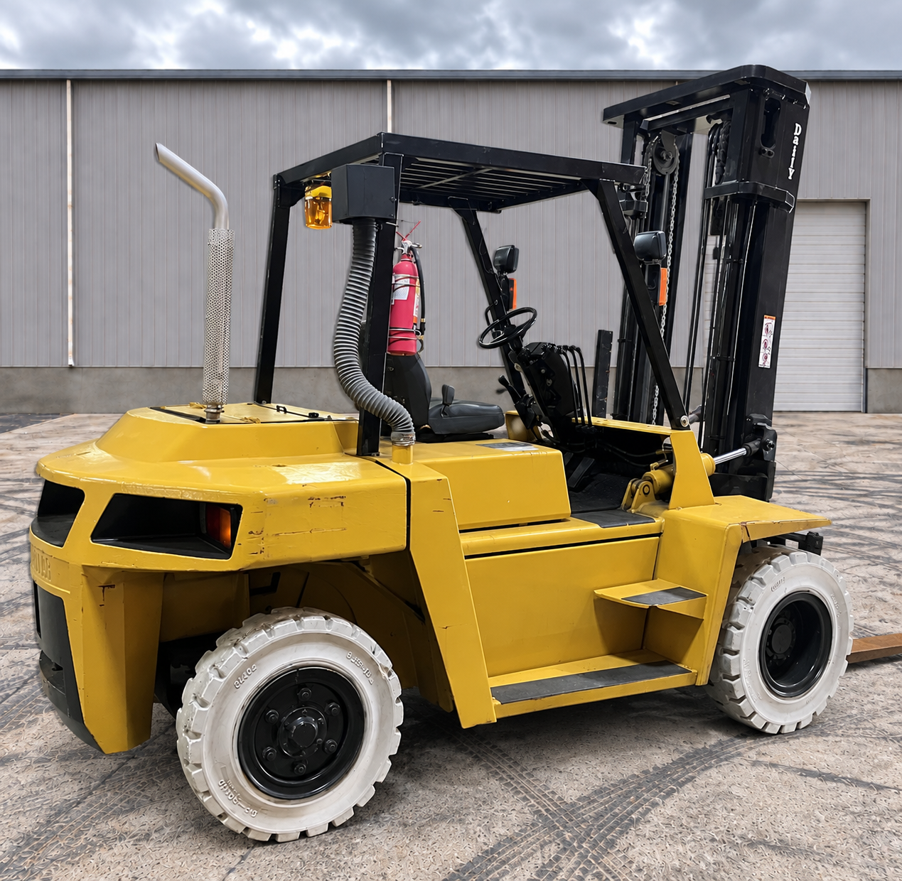 2003 Cat DP70