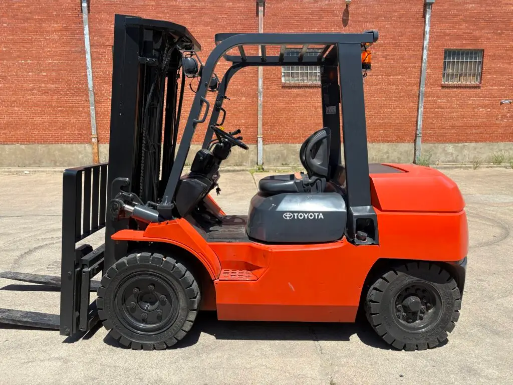 2013 Toyota 7FDU35 8000#