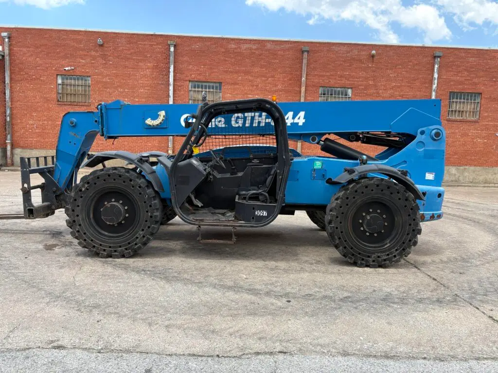2016 Genie 844 8000#