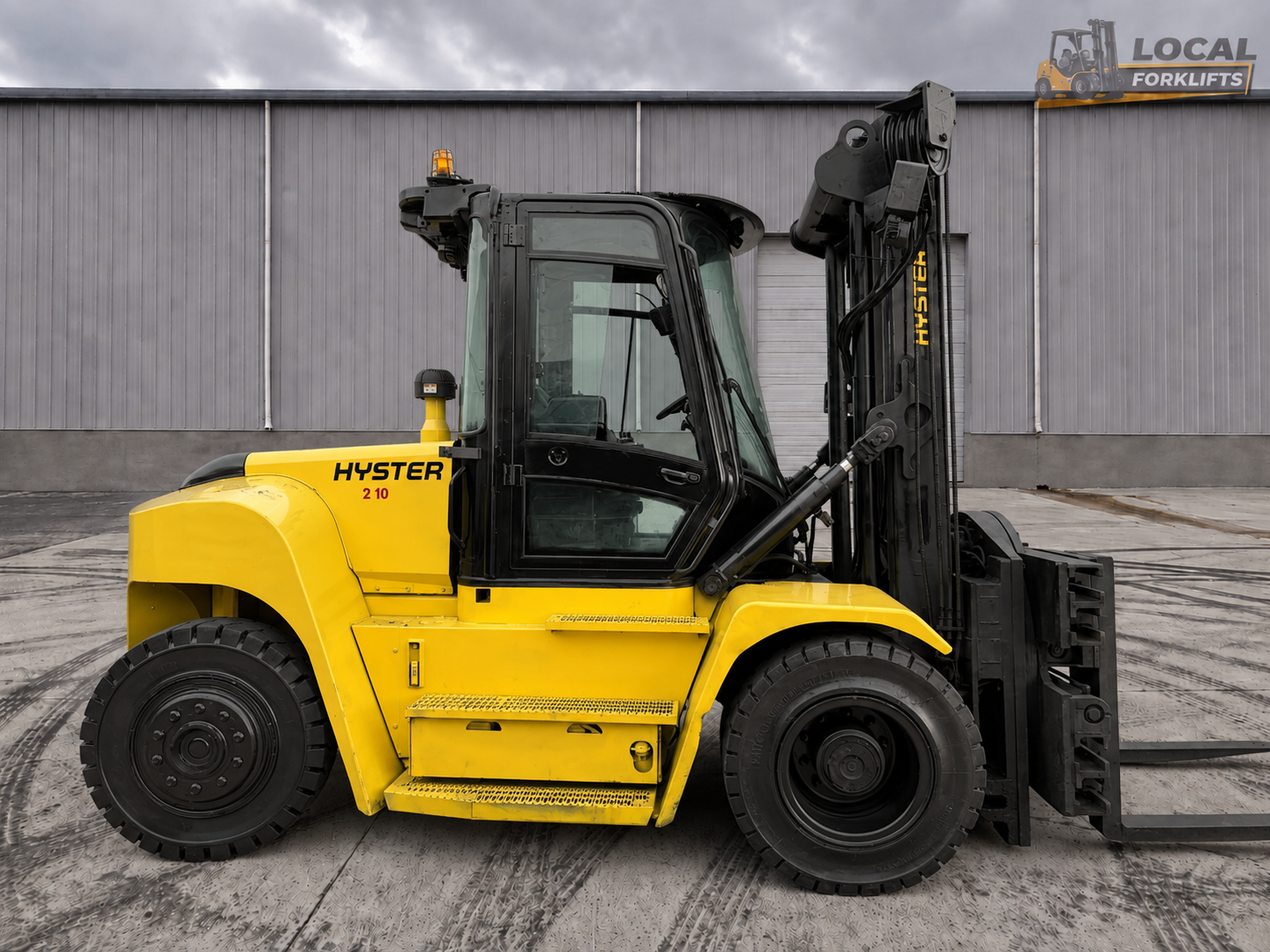 2016 Hyster H210HD W/Rotating Fork Positioner