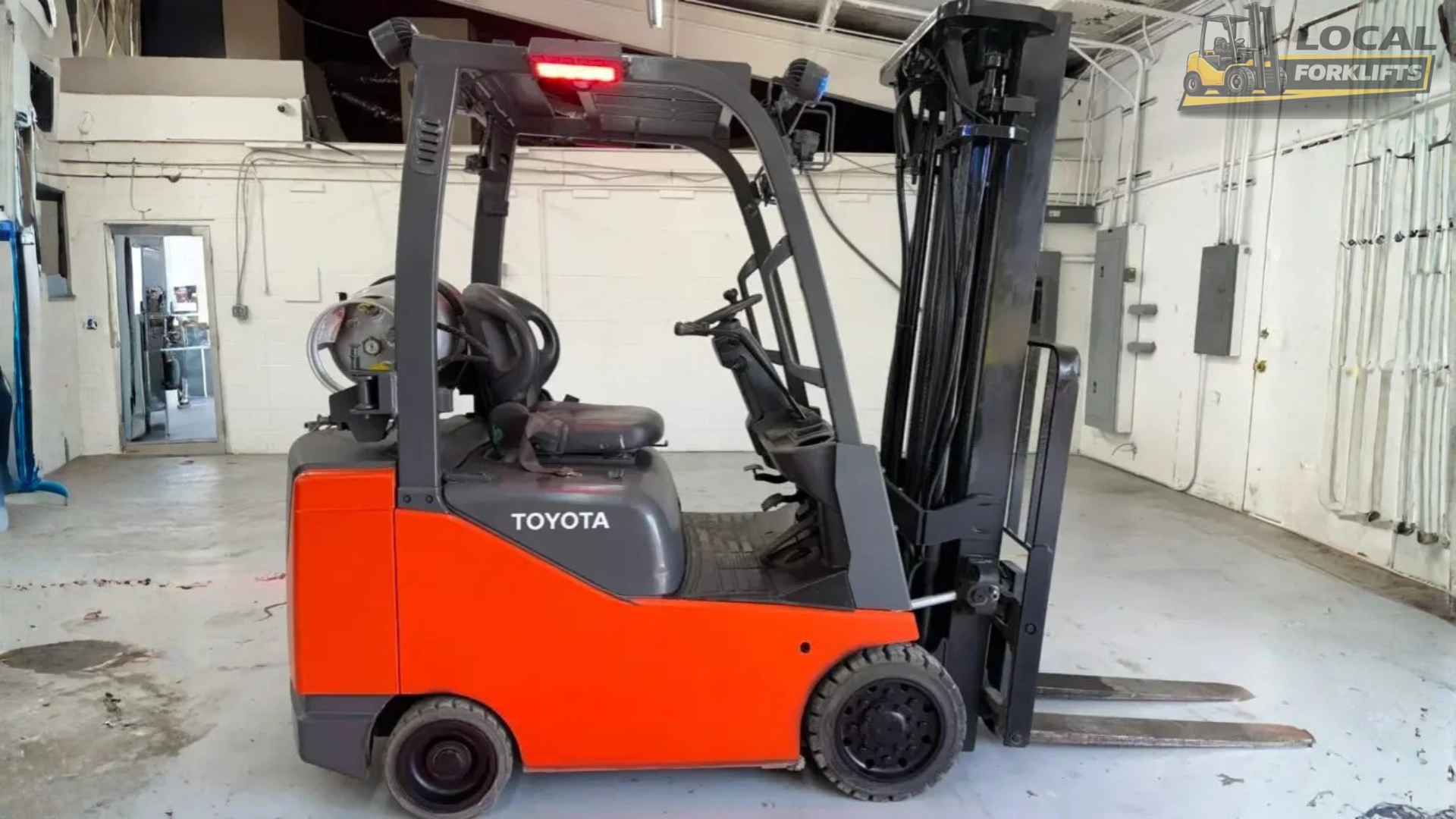 Toyota 8FGCSU20 4000# on Small Chassis