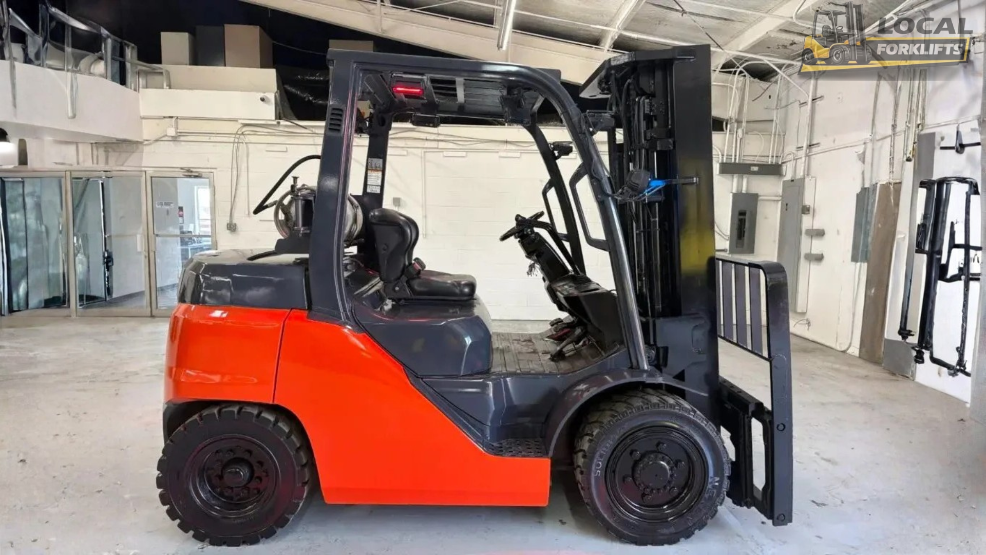 2020 Toyota 8FG35U 8000# UNDER 2000 Hours!